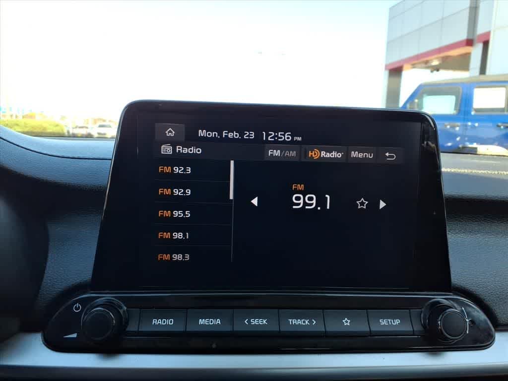 2023 Kia Forte LXS IVT