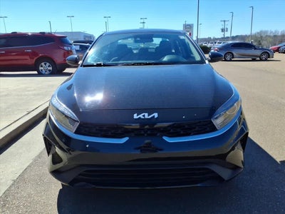 2023 Kia Forte LXS IVT