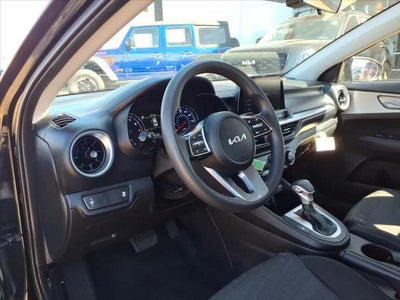 2023 Kia Forte LXS IVT
