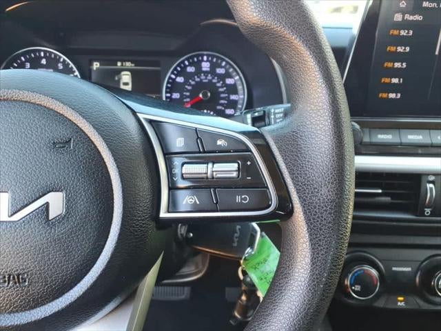 2023 Kia Forte LXS IVT