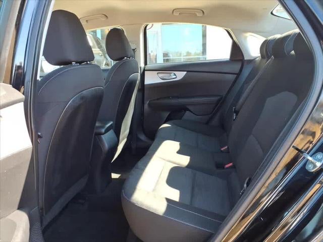 2023 Kia Forte LXS IVT