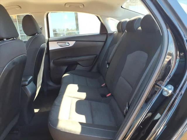 2023 Kia Forte LXS IVT