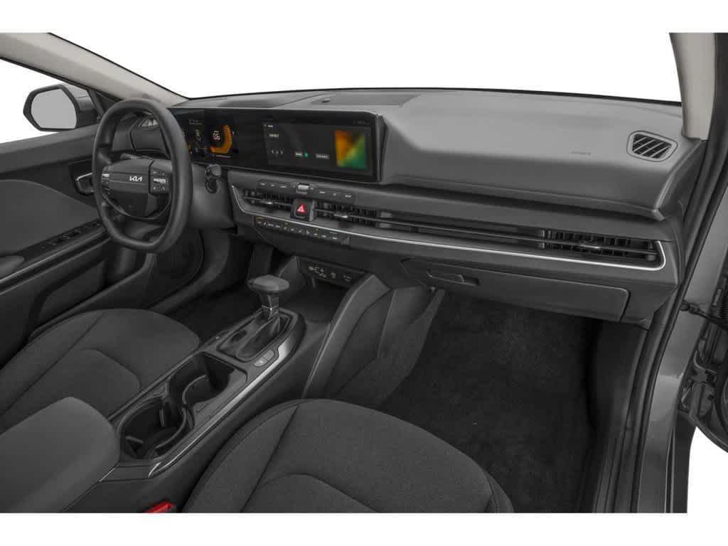 2025 Kia K4 LXS FWD