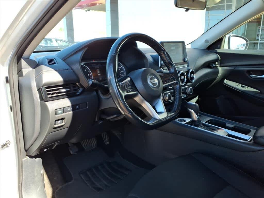 2022 Nissan Sentra SV CVT