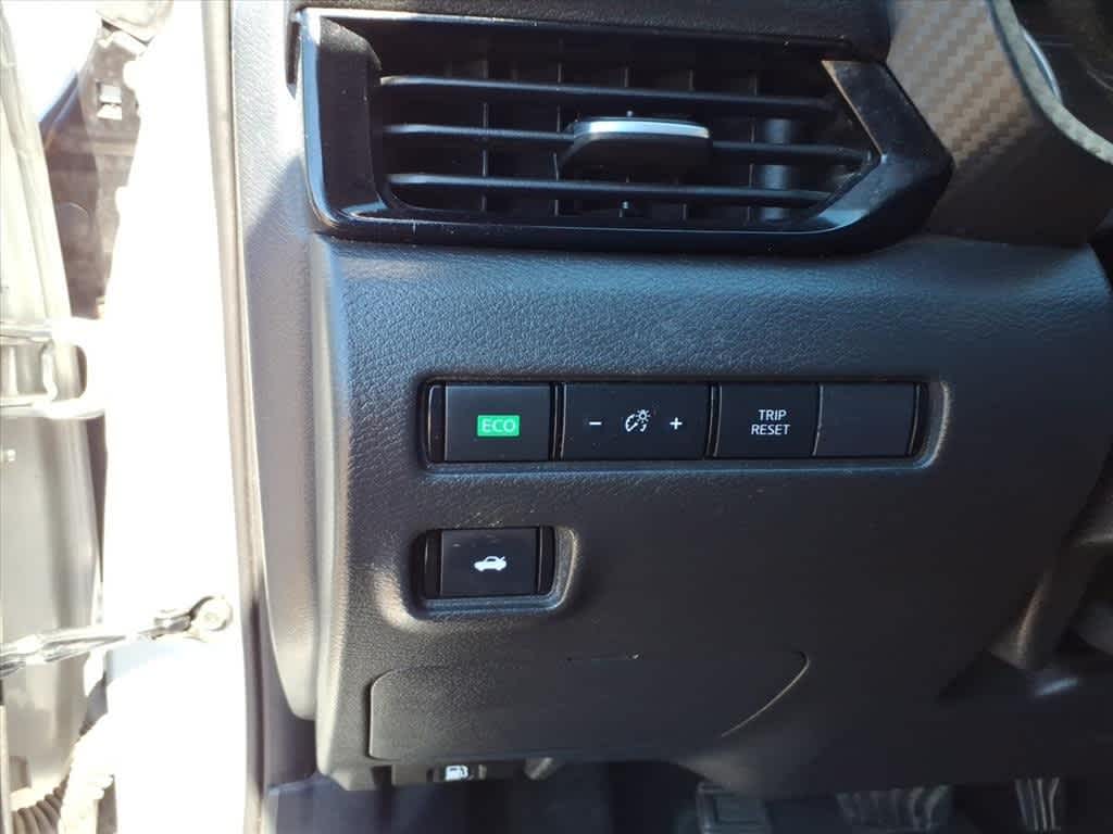 2022 Nissan Sentra SV CVT