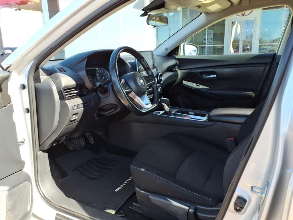 2022 Nissan Sentra SV CVT