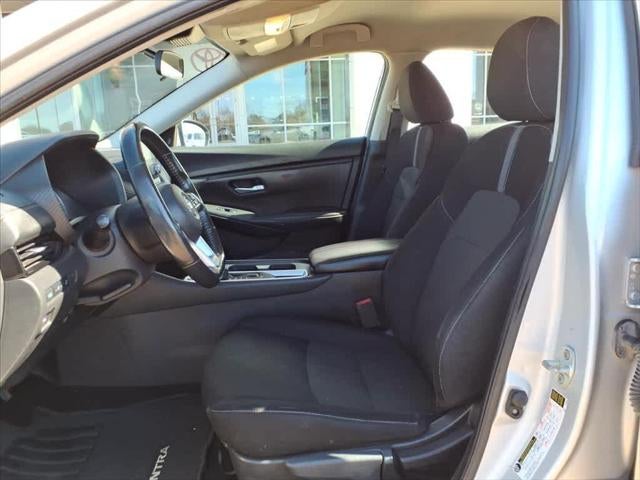 2022 Nissan Sentra SV CVT