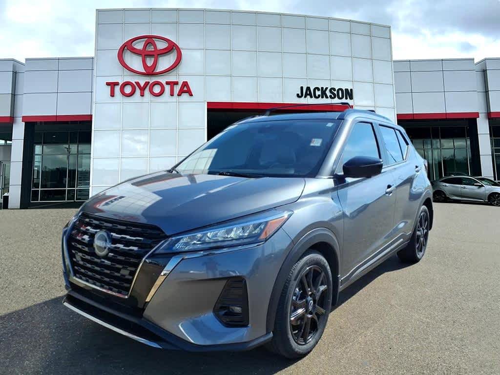 2024 Nissan Kicks SR FWD