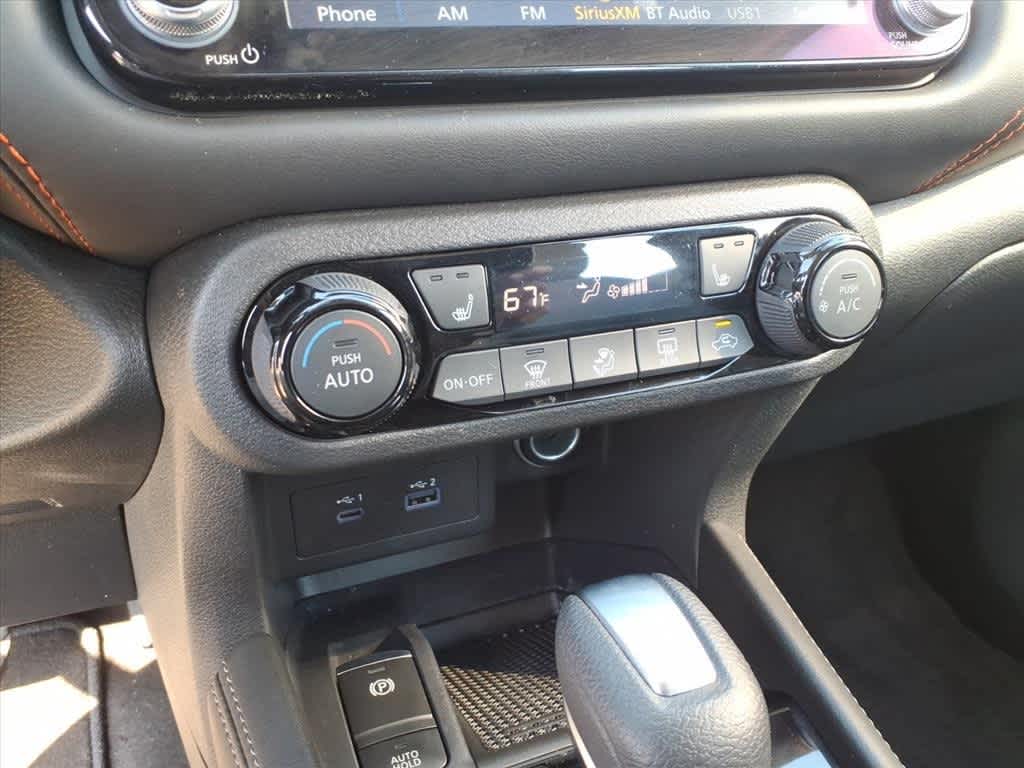 2024 Nissan Kicks SR FWD