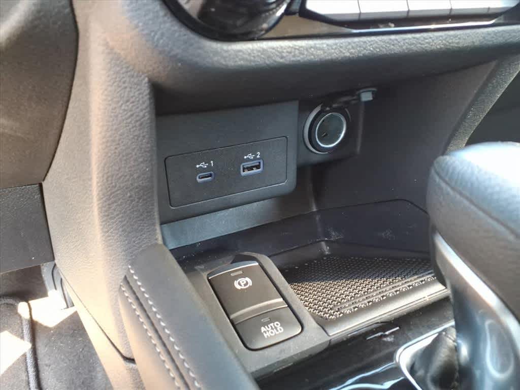 2024 Nissan Kicks SR FWD