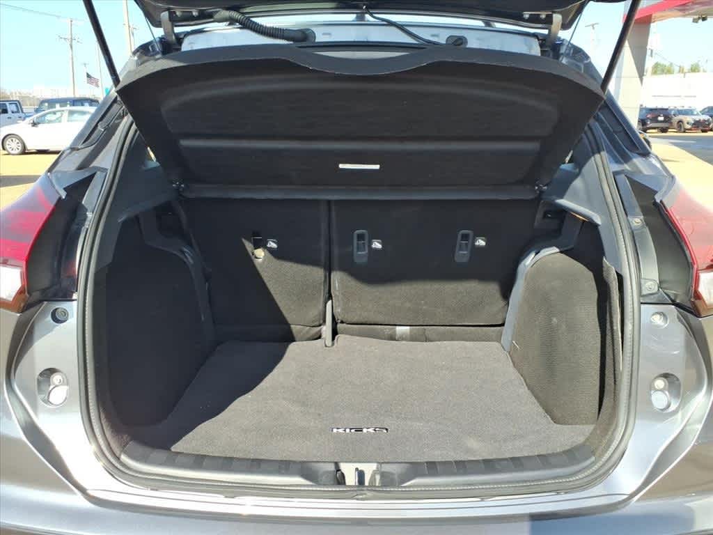 2024 Nissan Kicks SR FWD