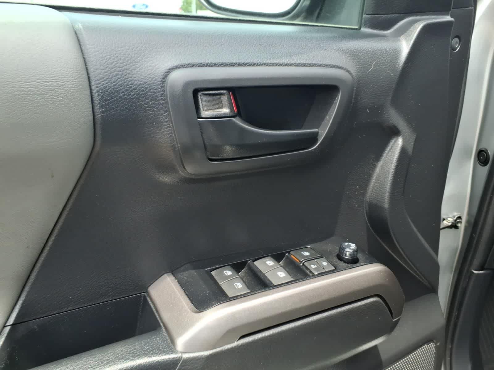 2023 Toyota Tacoma SR5 Double Cab 5 Bed V6 AT