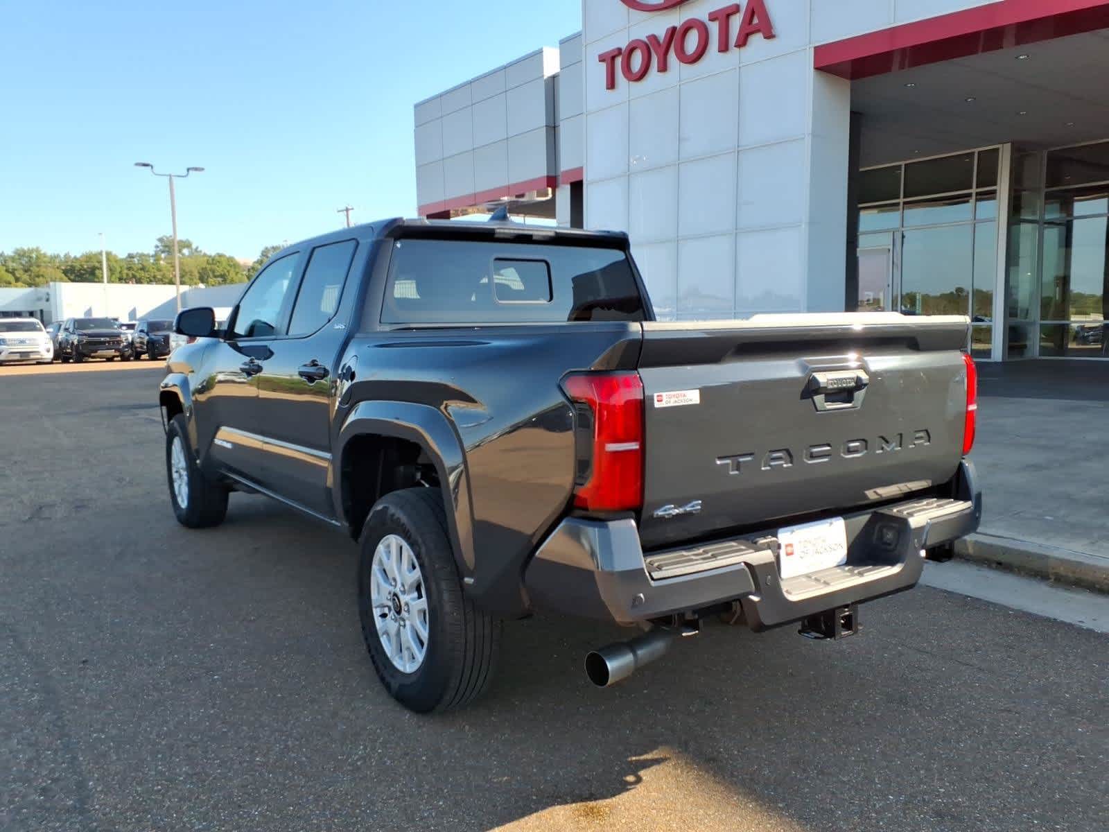 2026 Toyota Tacoma SR5 Double Cab 5 Bed AT
