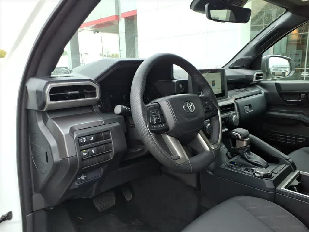 2025 Toyota Tacoma SR5 Double Cab 5 Bed AT