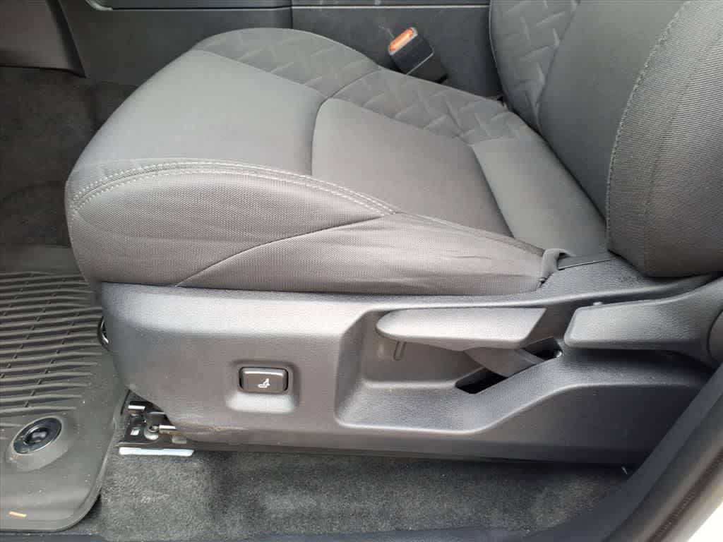 2025 Toyota Tacoma SR5 Double Cab 5 Bed AT