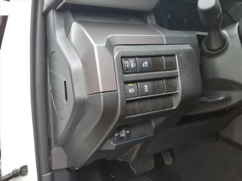 2025 Toyota Tacoma SR5 Double Cab 5 Bed AT