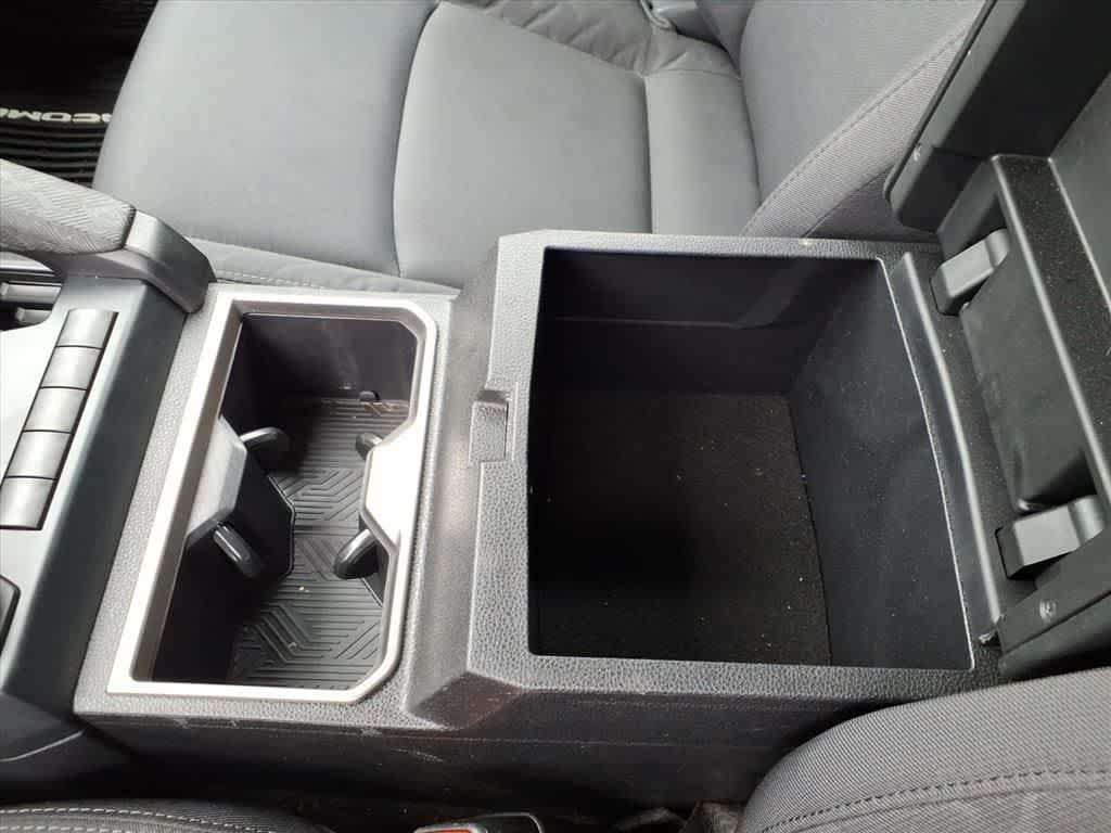 2025 Toyota Tacoma SR5 Double Cab 5 Bed AT