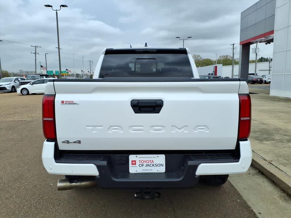 2025 Toyota Tacoma SR5 Double Cab 5 Bed AT