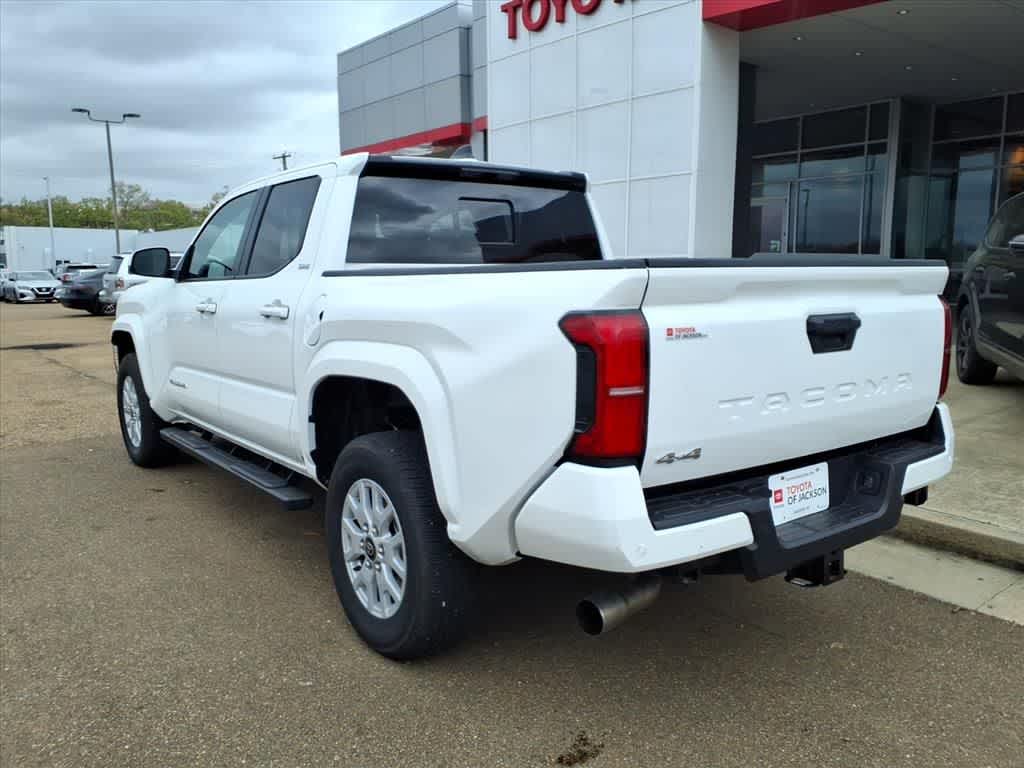 2025 Toyota Tacoma SR5 Double Cab 5 Bed AT
