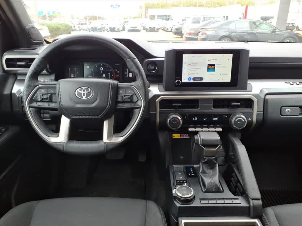 2025 Toyota Tacoma SR5 Double Cab 5 Bed AT
