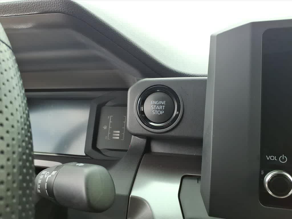 2025 Toyota Tacoma SR5 Double Cab 5 Bed AT