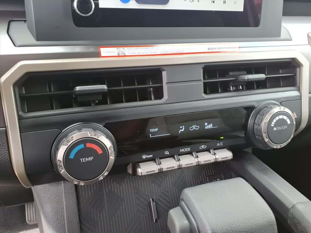 2025 Toyota Tacoma SR5 Double Cab 5 Bed AT