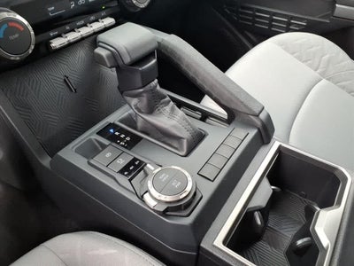 2025 Toyota Tacoma SR5 Double Cab 5 Bed AT