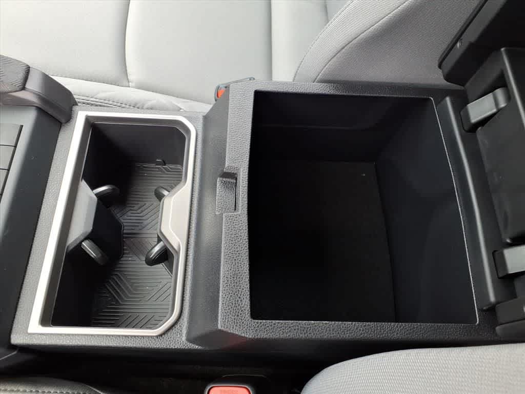 2025 Toyota Tacoma SR5 Double Cab 5 Bed AT