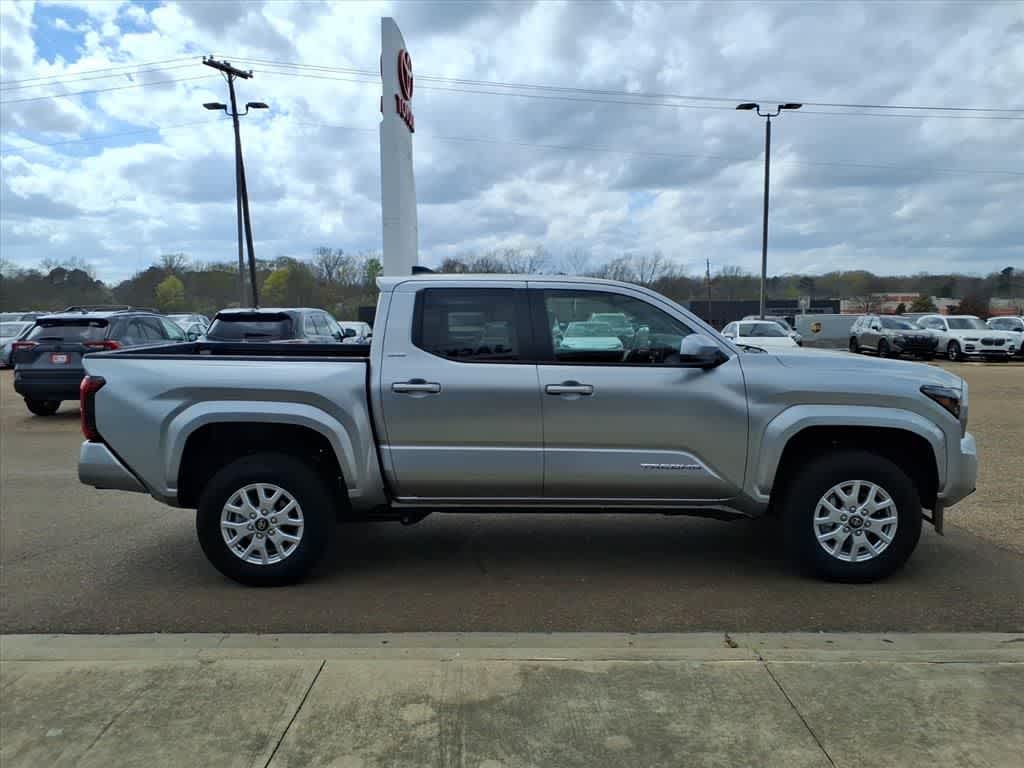 2025 Toyota Tacoma SR5 Double Cab 5 Bed AT