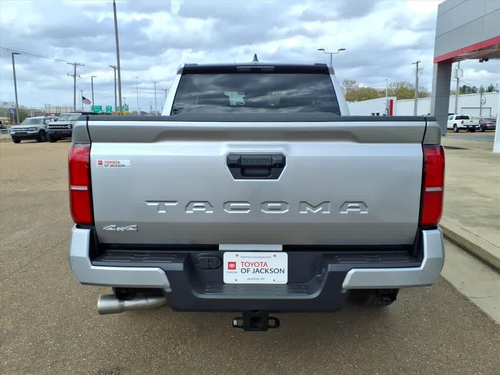 2025 Toyota Tacoma SR5 Double Cab 5 Bed AT