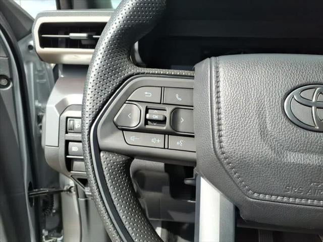 2025 Toyota Tacoma SR5 Double Cab 5 Bed AT