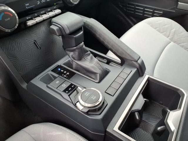 2025 Toyota Tacoma SR5 Double Cab 5 Bed AT