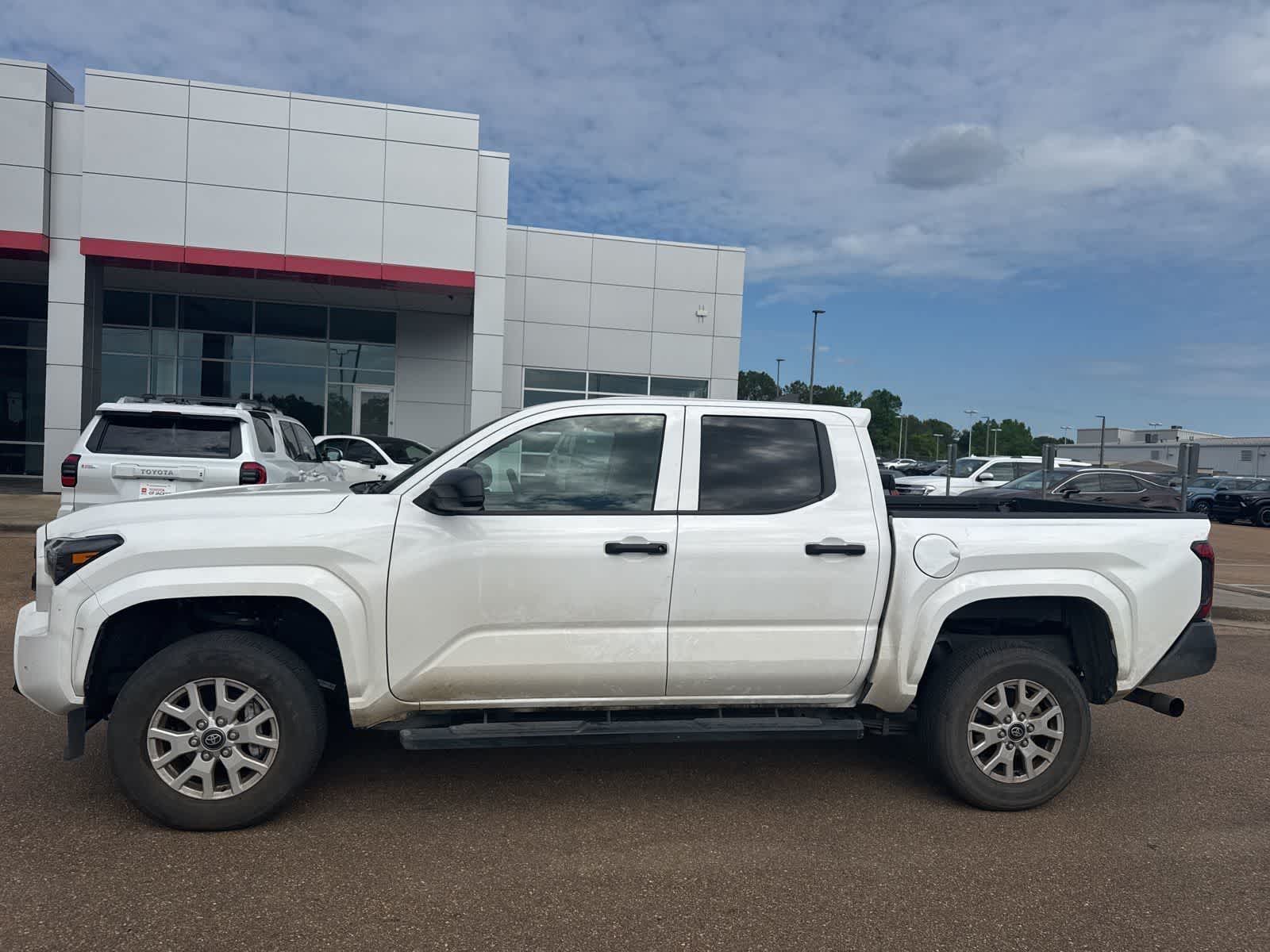 2025 Toyota Tacoma SR Double Cab 5 Bed AT