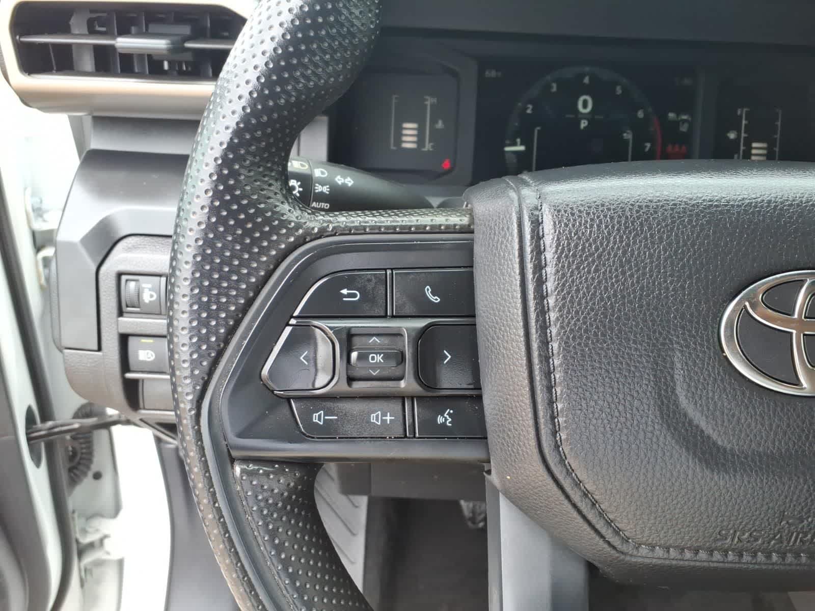 2025 Toyota Tacoma SR Double Cab 5 Bed AT