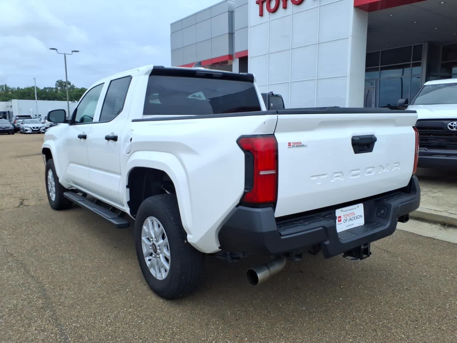 2025 Toyota Tacoma SR Double Cab 5 Bed AT