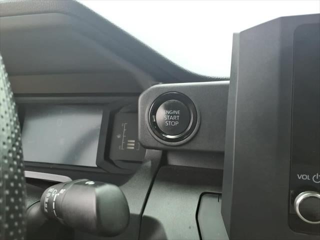 2025 Toyota Tacoma SR Double Cab 5 Bed AT