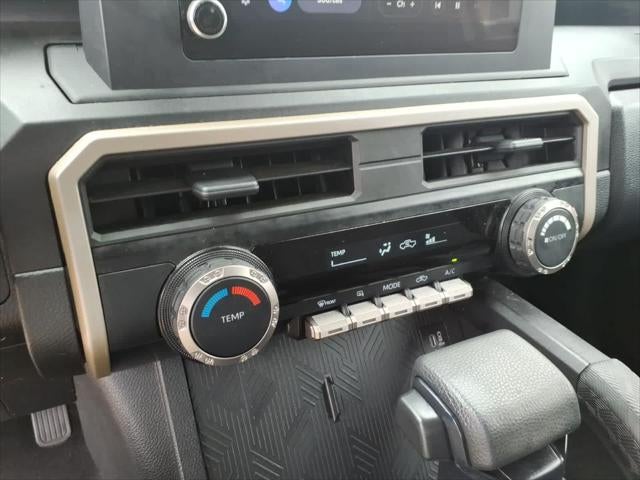 2025 Toyota Tacoma SR Double Cab 5 Bed AT