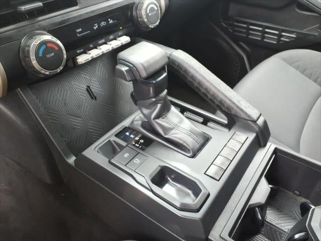 2025 Toyota Tacoma SR Double Cab 5 Bed AT