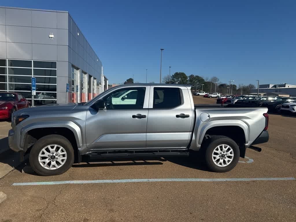 2024 Toyota Tacoma SR Double Cab 5 Bed AT
