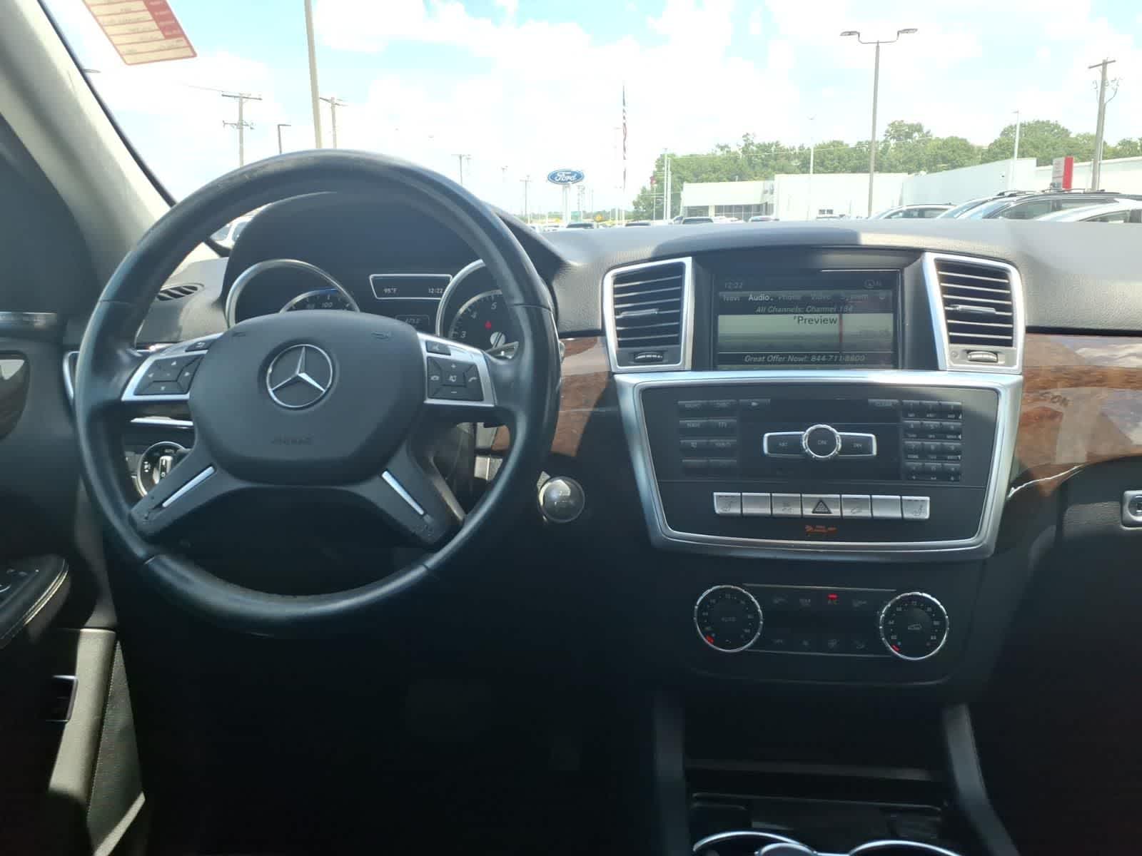 2014 Mercedes-Benz M-Class 4MATIC® 4dr ML 350
