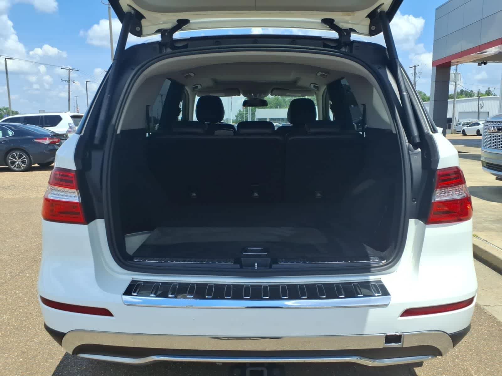 2014 Mercedes-Benz M-Class 4MATIC® 4dr ML 350