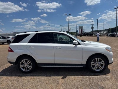 2014 Mercedes-Benz M-Class 4MATIC® 4dr ML 350