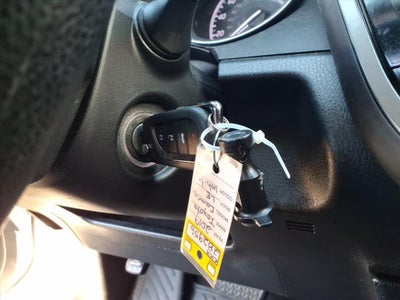 2019 Toyota Camry LE Auto