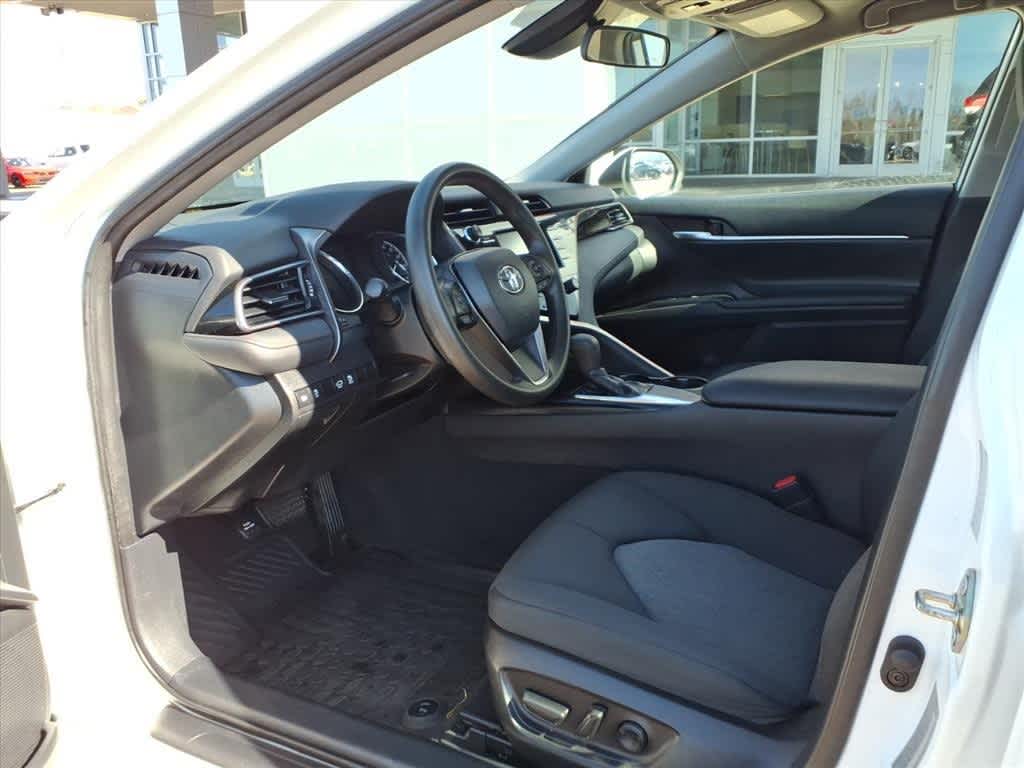 2019 Toyota Camry LE Auto