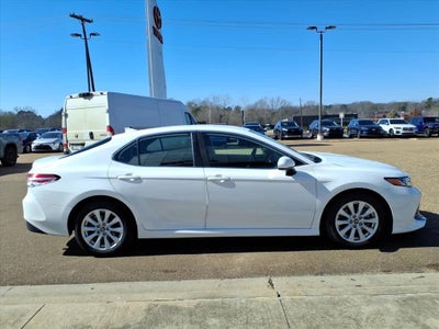 2019 Toyota Camry LE Auto