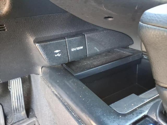 2019 Toyota Camry LE Auto