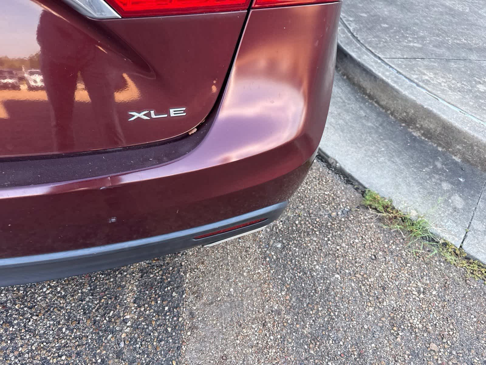 2015 Toyota Avalon 4dr Sdn XLE