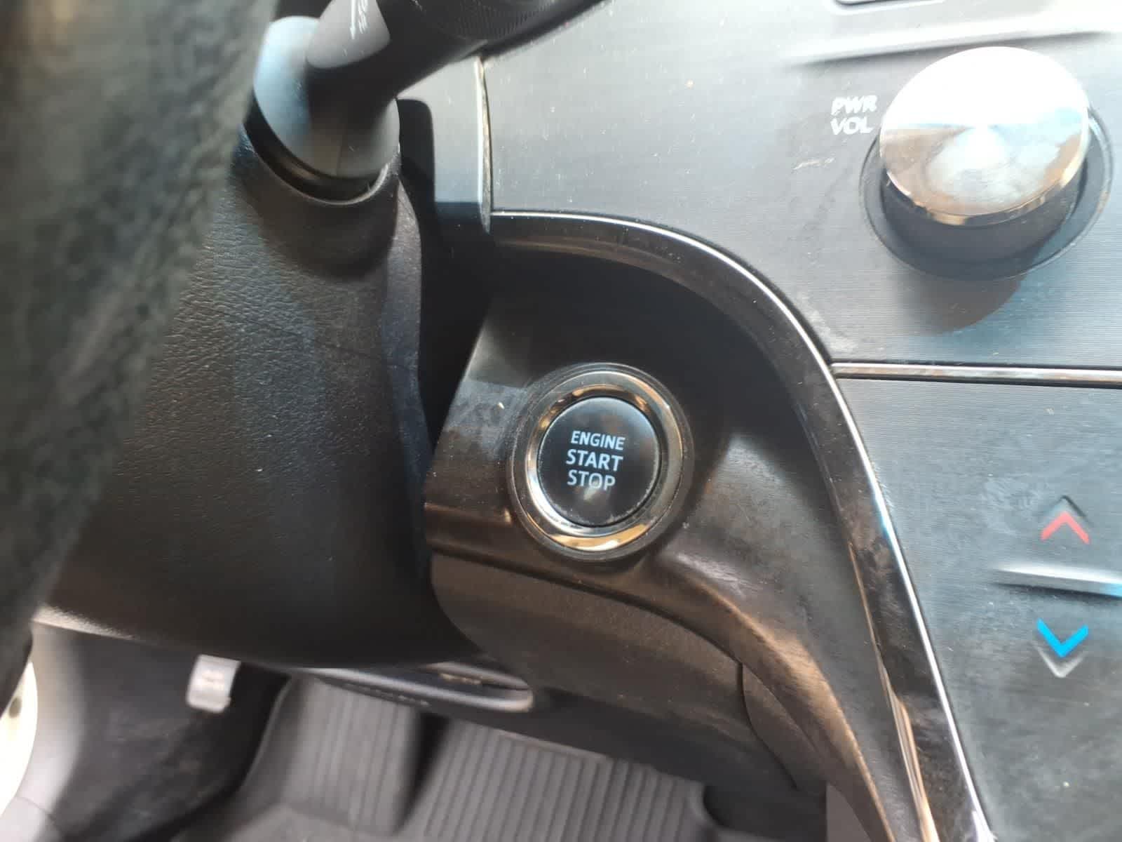 2016 Toyota Avalon 4dr Sdn XLE