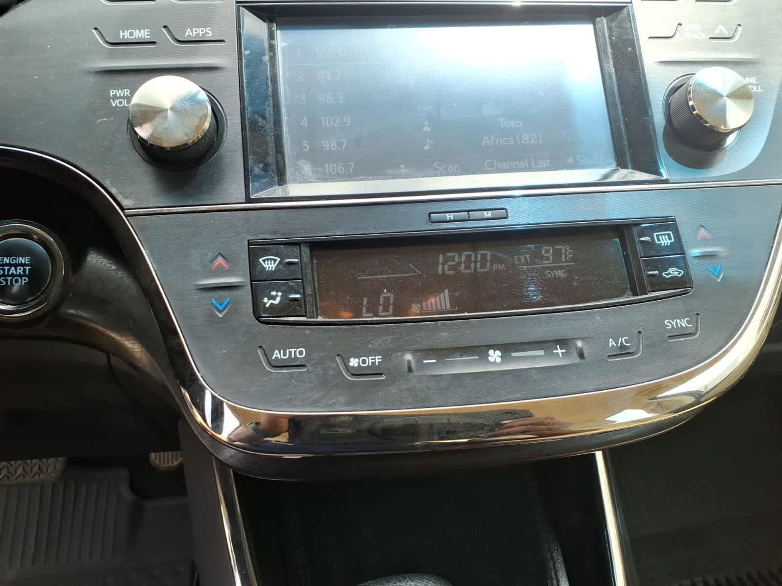 2016 Toyota Avalon 4dr Sdn XLE
