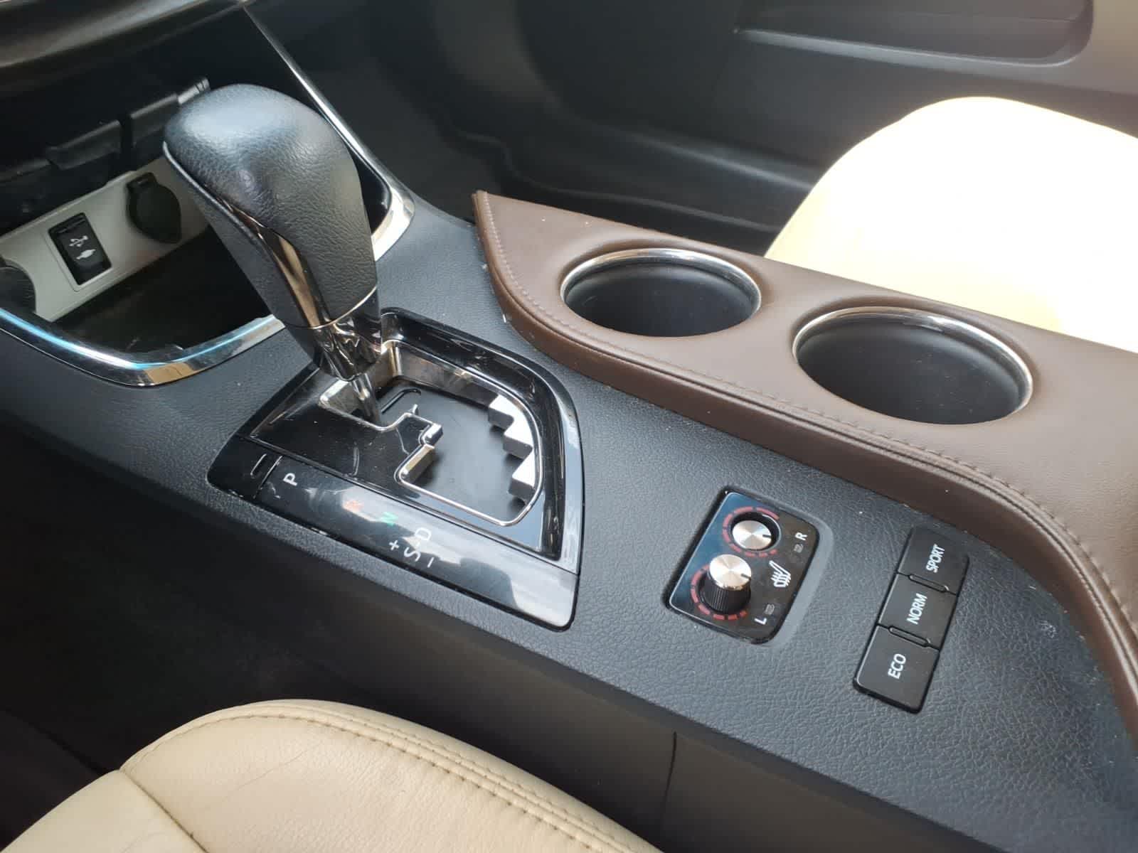 2016 Toyota Avalon 4dr Sdn XLE